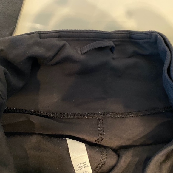 LULULEMON running pants cuff on bottom - Picture 5 of 6
